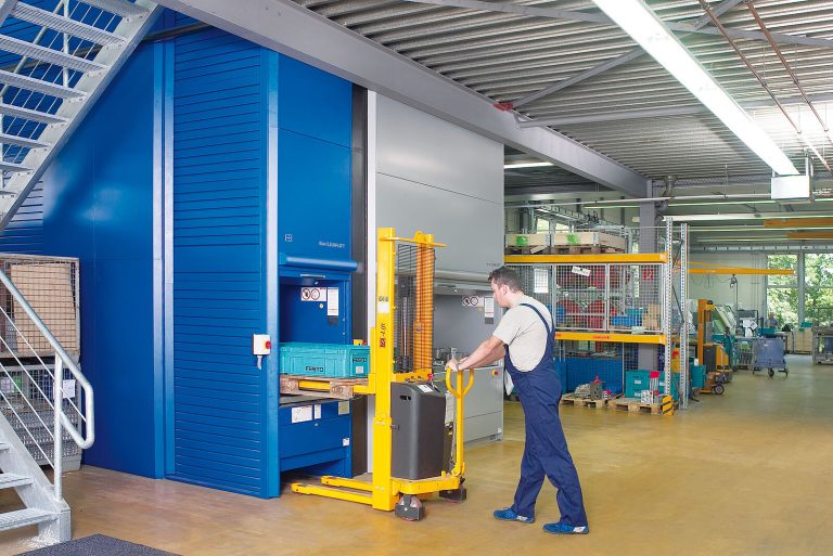 Lean Lift v priemysle: ako optimalizovať skladový priestor